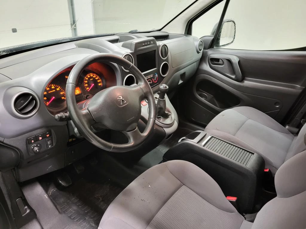 Hoofdafbeelding Peugeot Partner