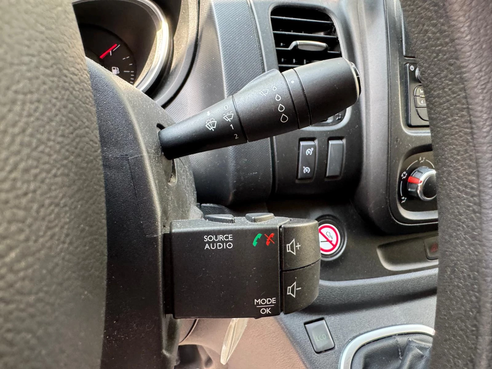 Hoofdafbeelding Nissan NV300