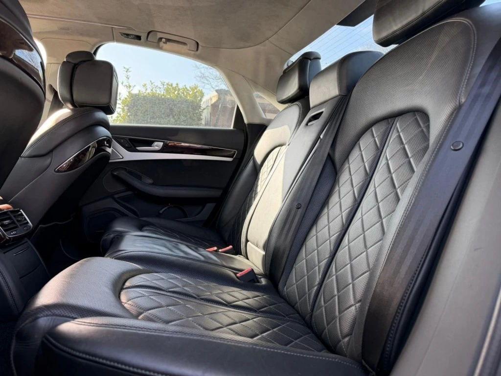 Hoofdafbeelding Audi A8