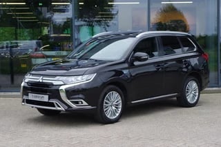 Mitsubishi Outlander 2.4 PHEV Instyle, Schuif-Kanteldak, Leder, Carplay, LED, Keyless