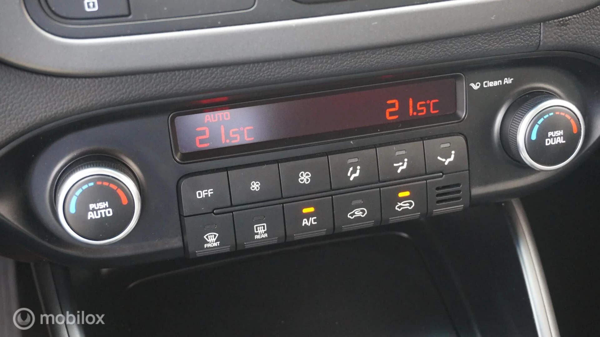Hoofdafbeelding Kia Carens