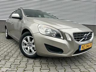 Volvo V60 1.6 D2 Kinetic AUTOMAAT, Navi, PDC, Keurige auto