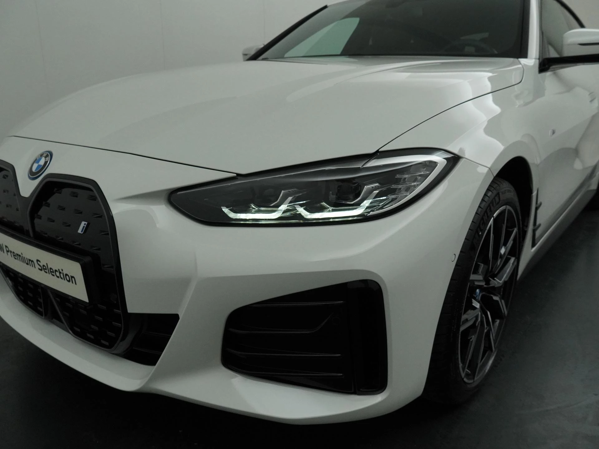 Hoofdafbeelding BMW i4