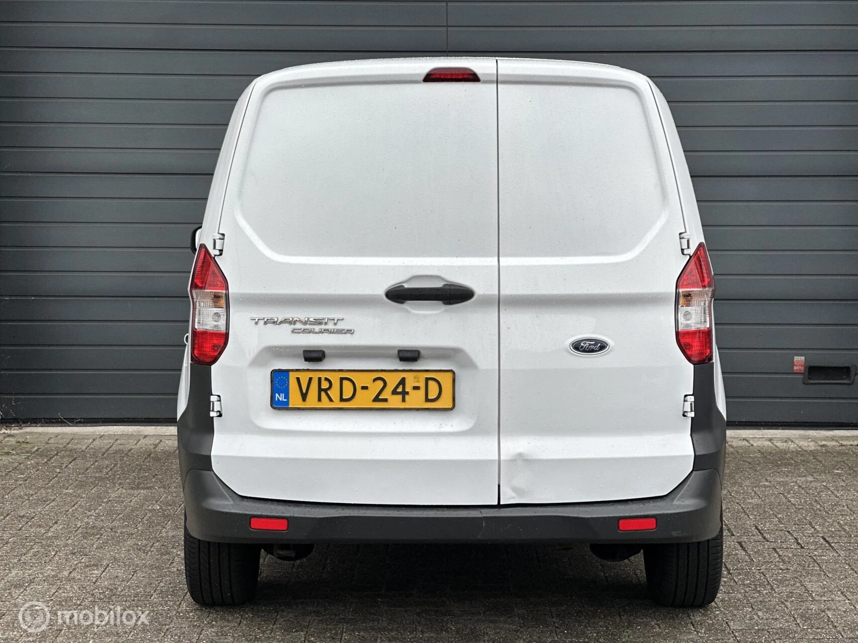Hoofdafbeelding Ford Transit Courier