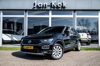 Hoofdafbeelding Volkswagen T-Roc Volkswagen T-Roc 1.5 TSi 150 pk DSG-7 Sport+ | Elektr. Achterklep | Camera | Parkeersensoren