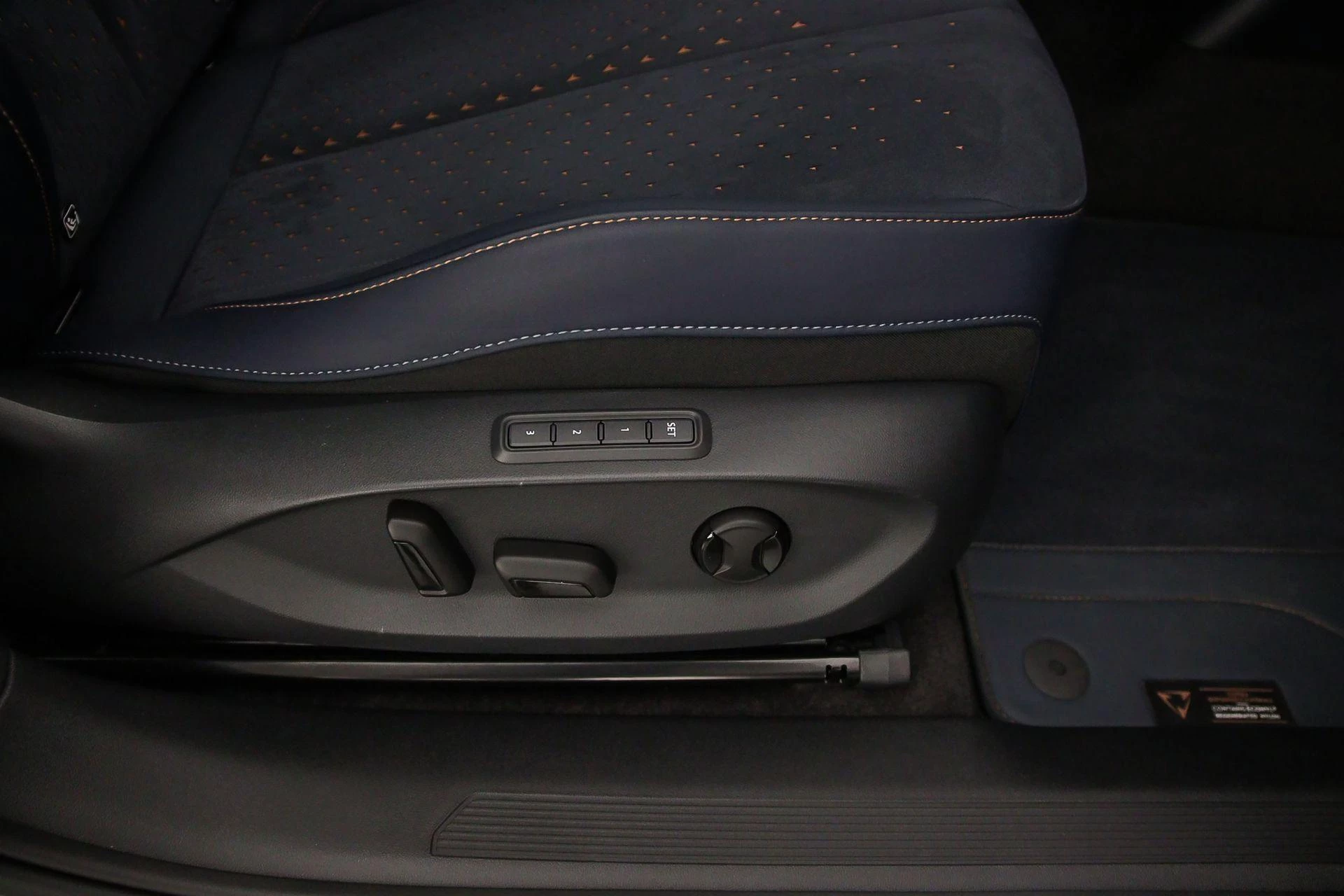 Hoofdafbeelding CUPRA Tavascan