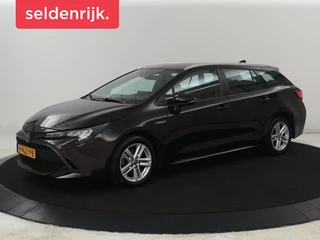Hoofdafbeelding Toyota Corolla Toyota Corolla 1.8 Hybrid Active | 1e eigenaar | Carplay |  Adaptive cruise | Navigatie | Camera | Full LED | Climate control | Bluetooth