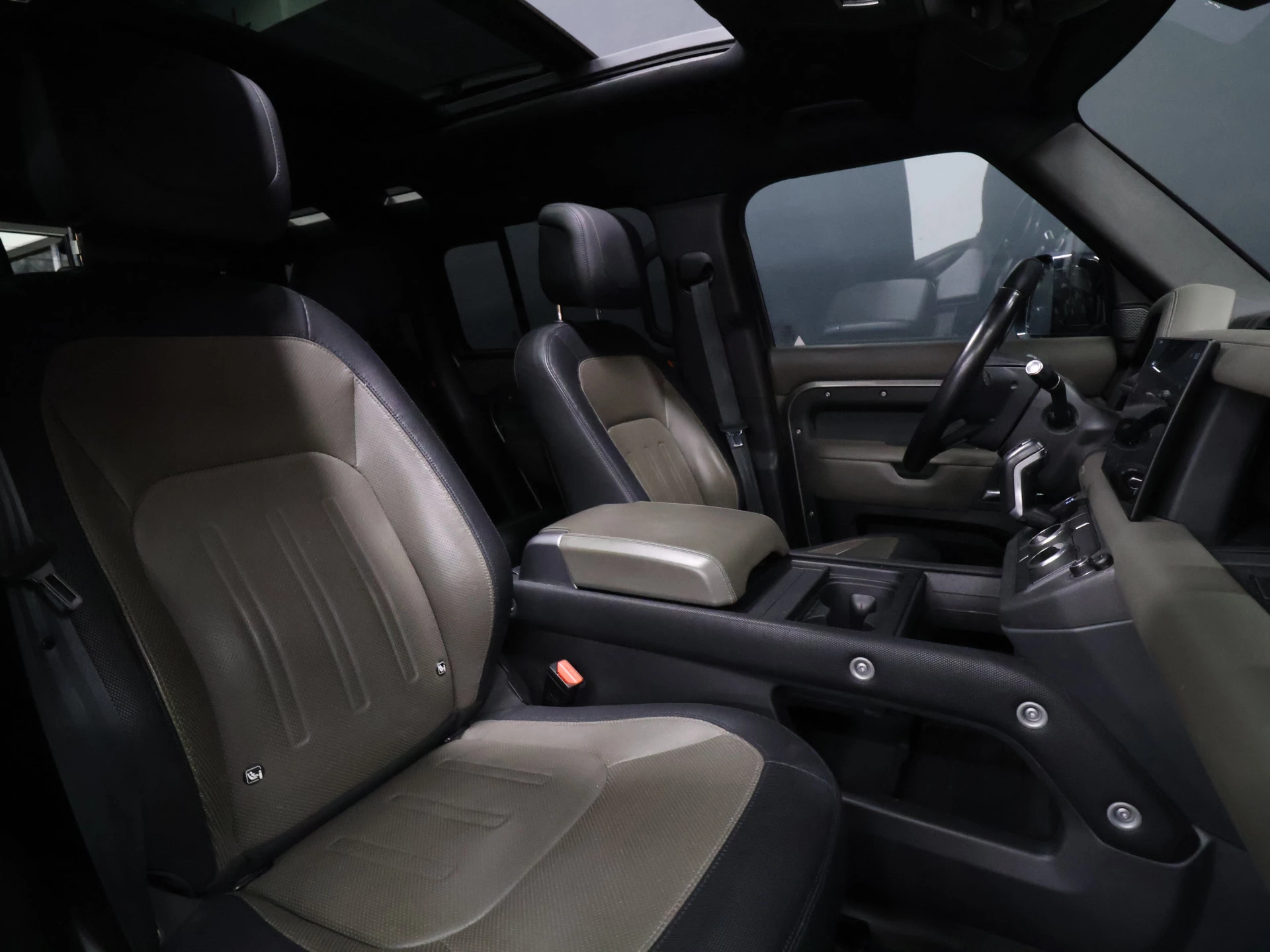 Hoofdafbeelding Land Rover Defender