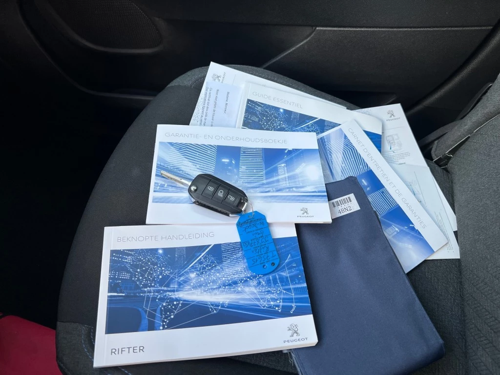 Hoofdafbeelding Peugeot Rifter