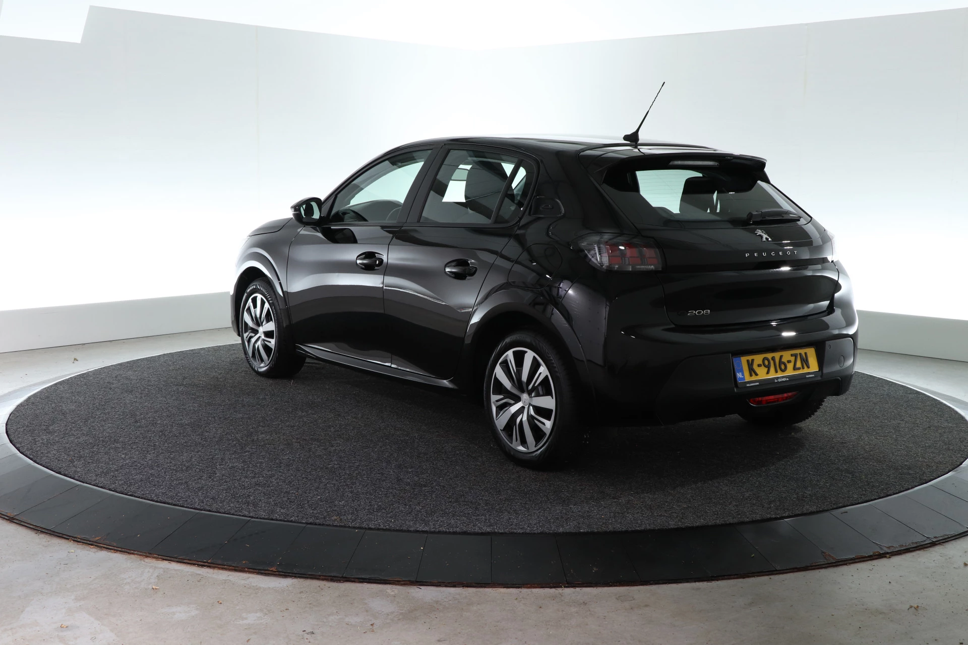 Hoofdafbeelding Peugeot e-208
