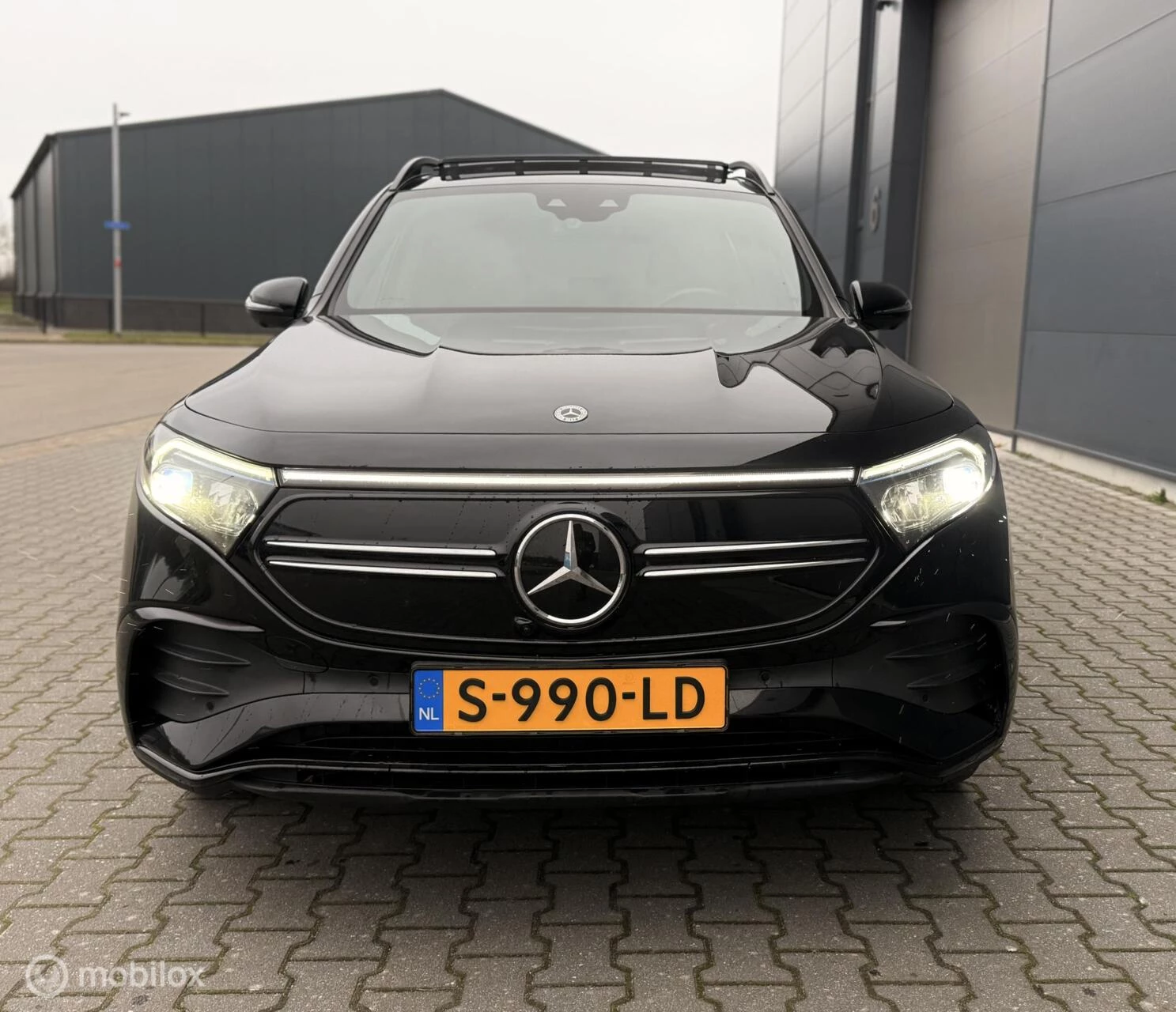 Hoofdafbeelding Mercedes-Benz EQB