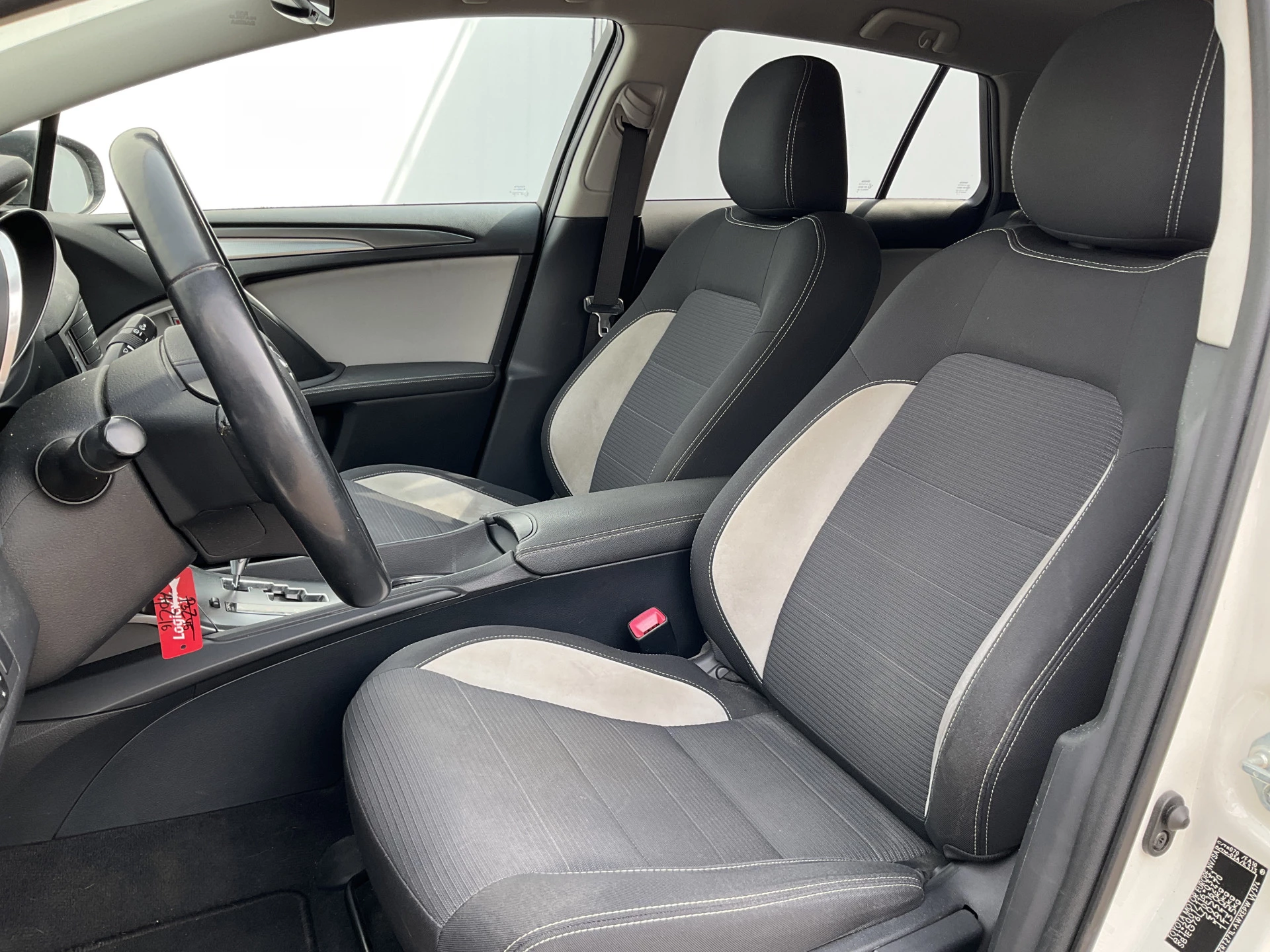 Hoofdafbeelding Toyota Avensis
