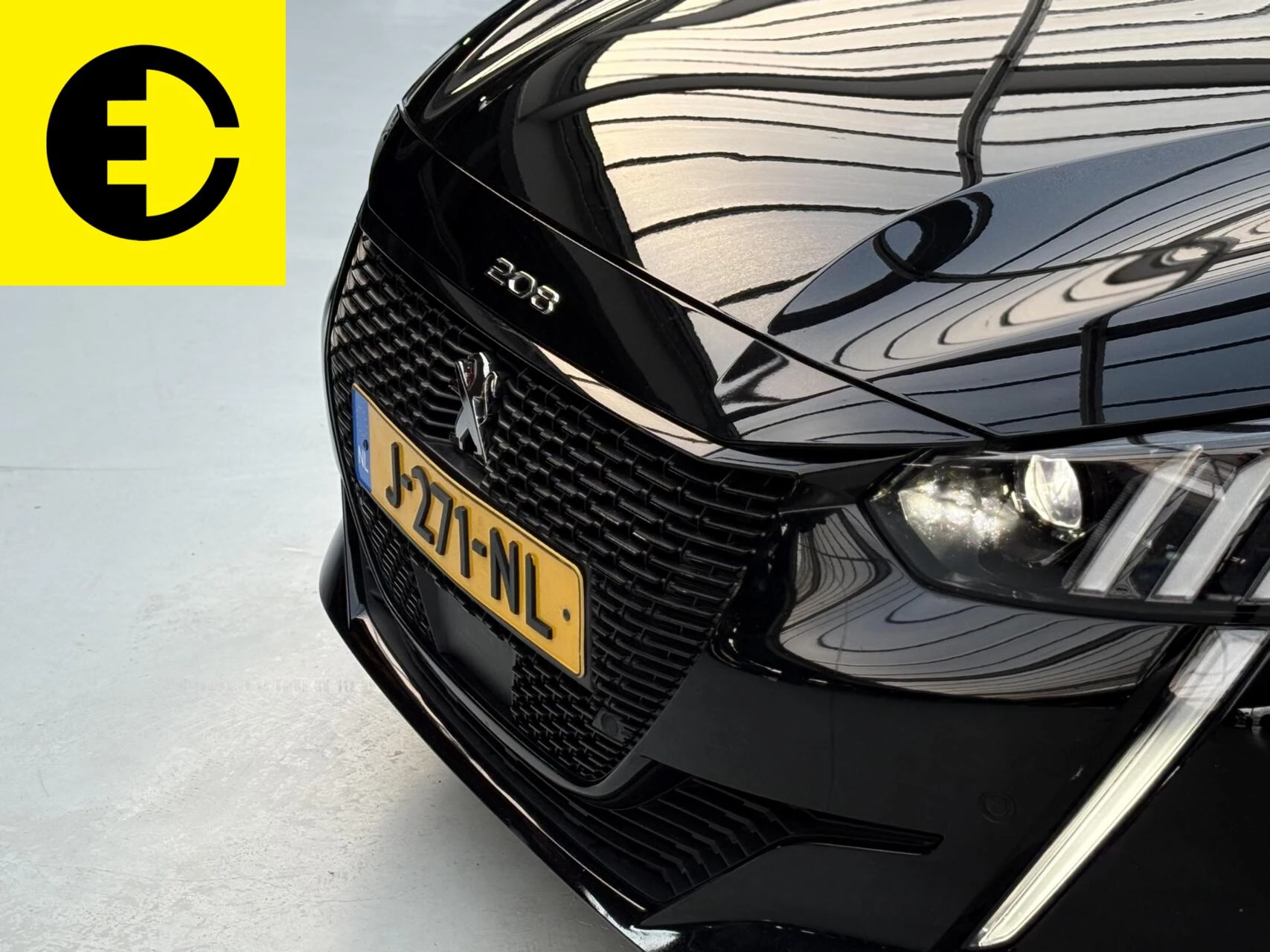 Hoofdafbeelding Peugeot e-208