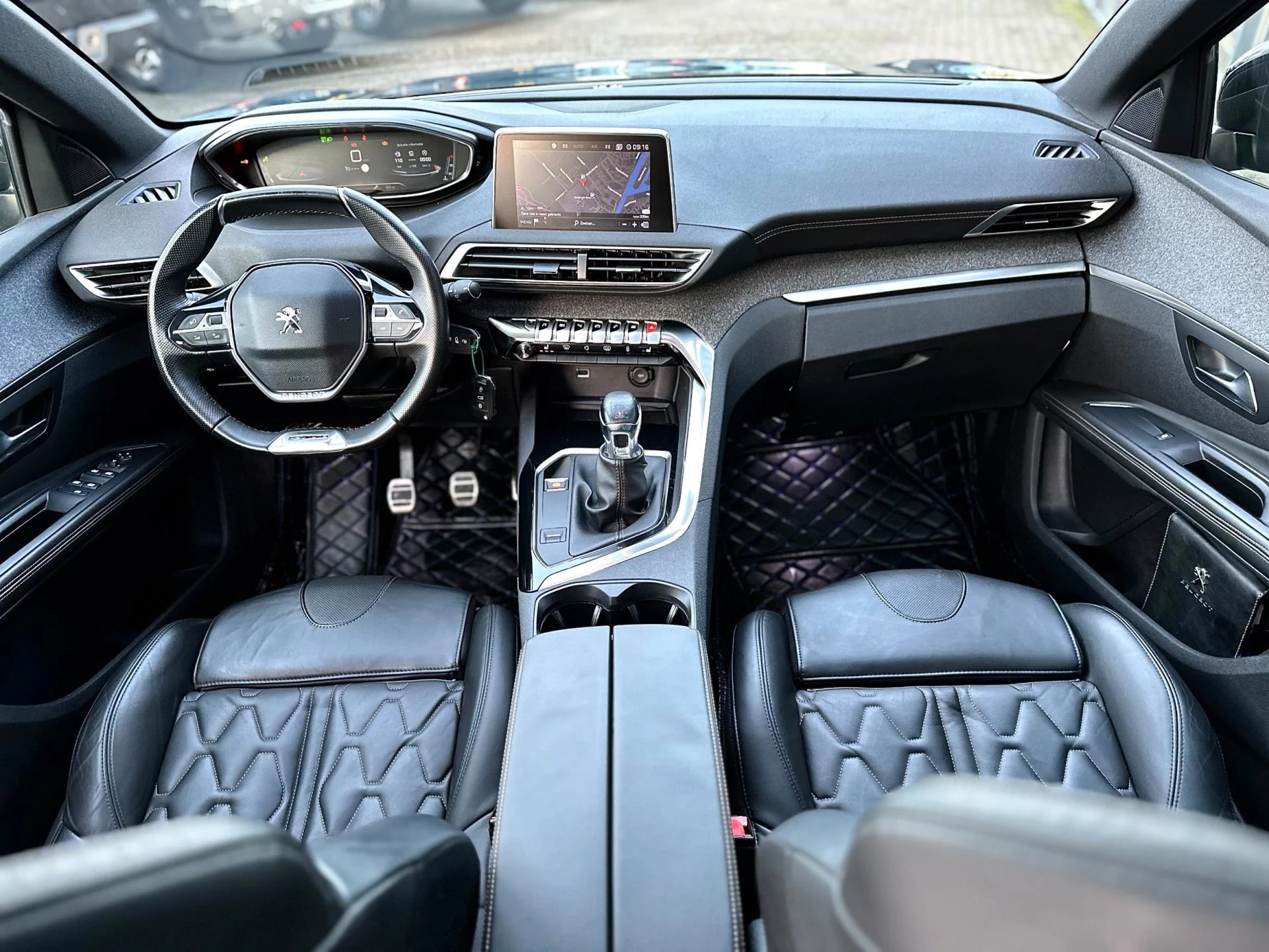 Hoofdafbeelding Peugeot 5008