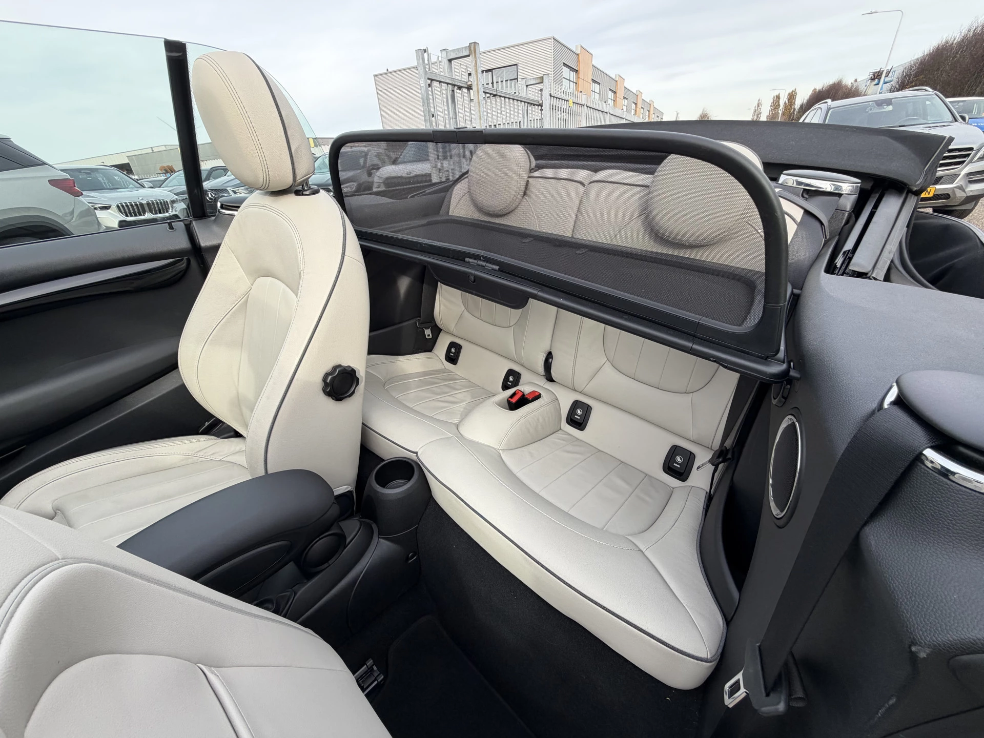 Hoofdafbeelding MINI Cooper Cabrio