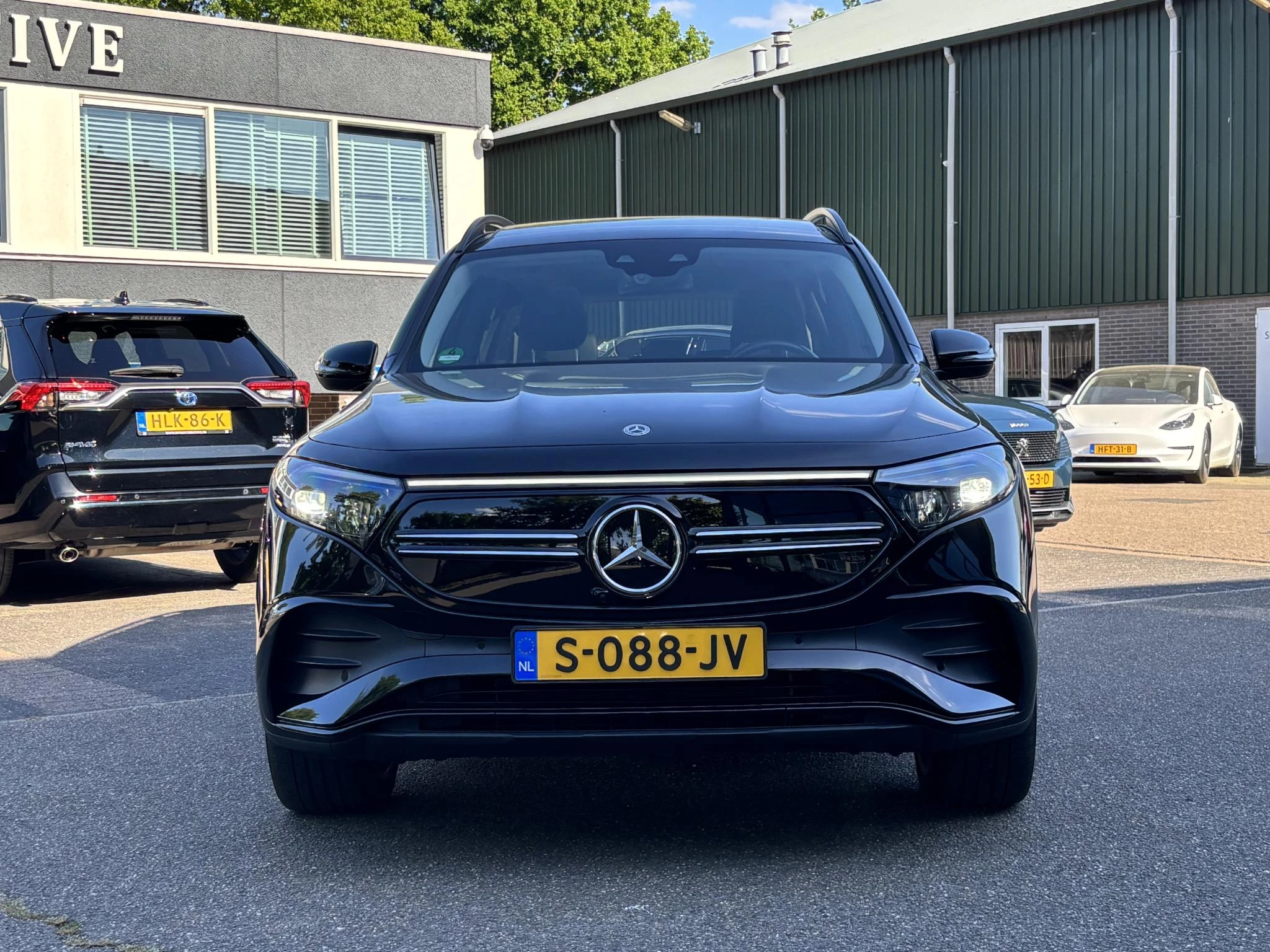 Hoofdafbeelding Mercedes-Benz EQB