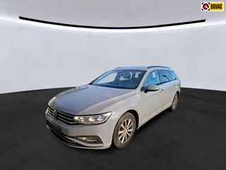 Volkswagen Passat Variant 2.0 TDI Business * Camera * Digitale teller klok * Stoelverwarming * Navigatie *