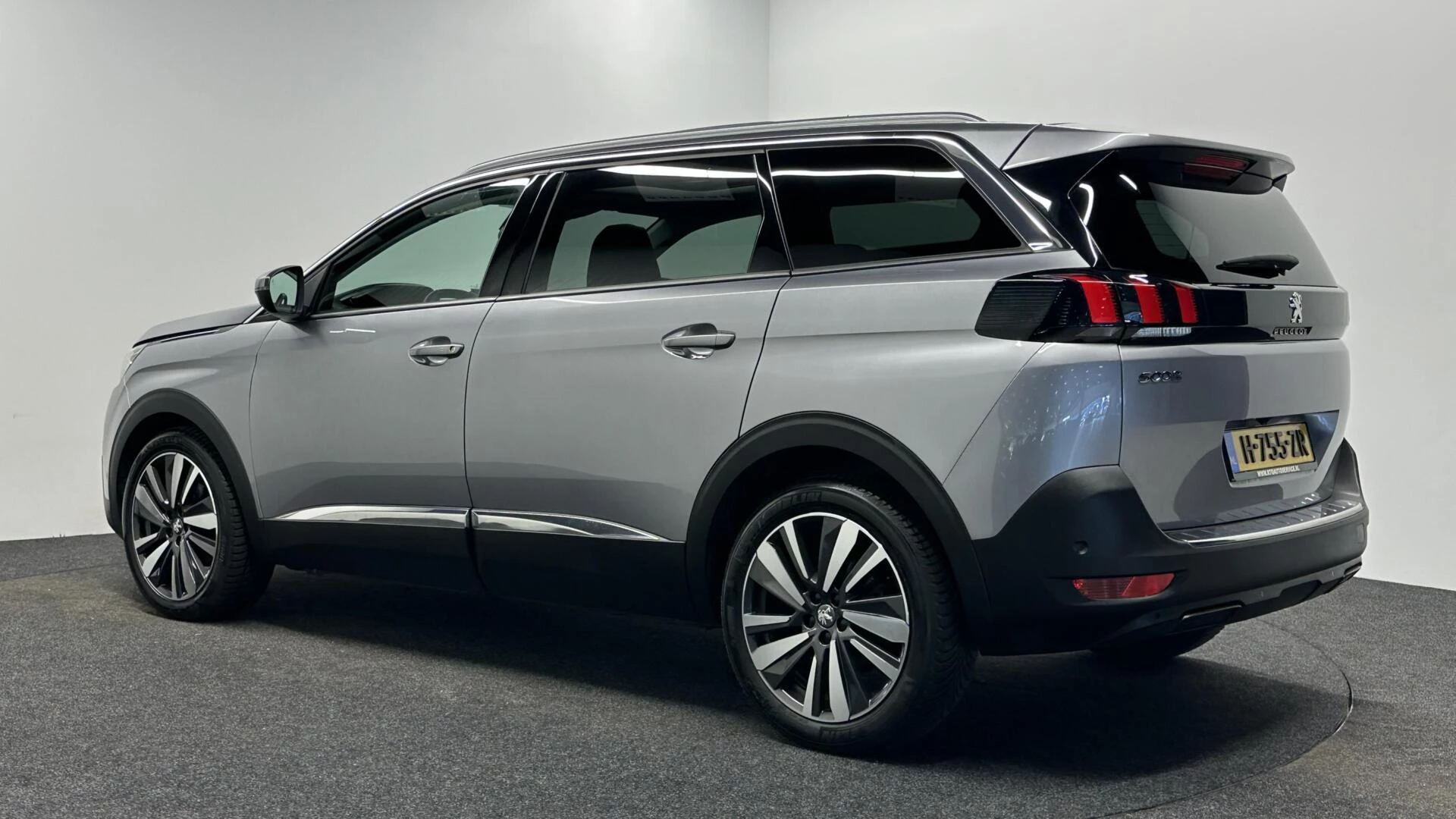 Hoofdafbeelding Peugeot 5008