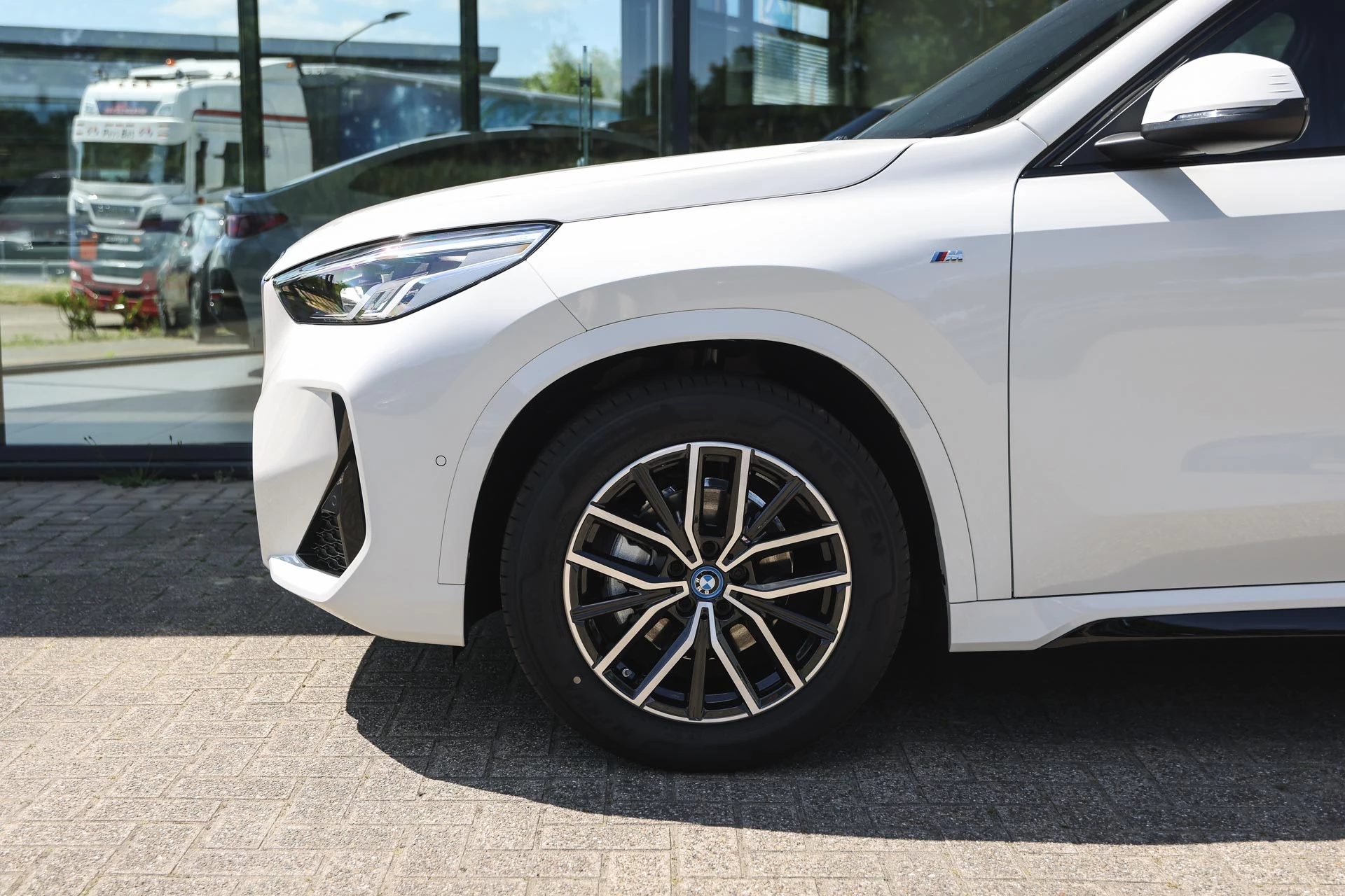 Hoofdafbeelding BMW iX1