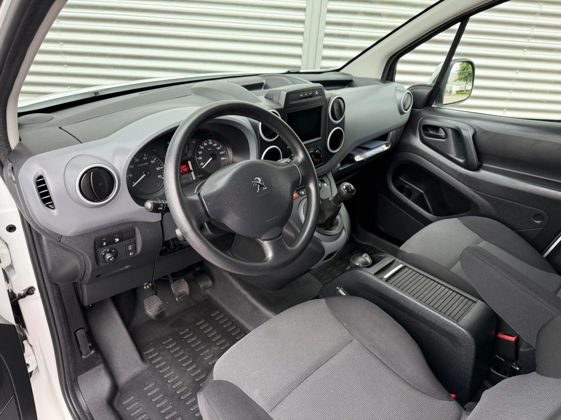 Hoofdafbeelding Peugeot Partner