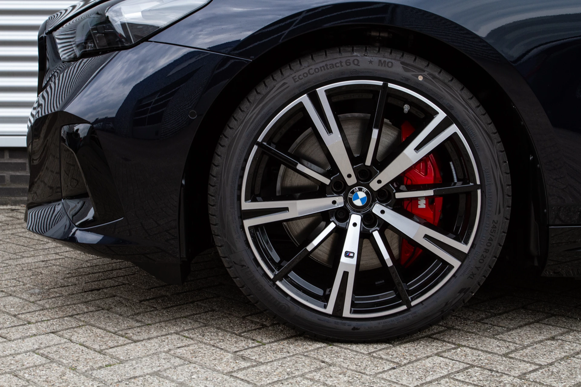 Hoofdafbeelding BMW i5