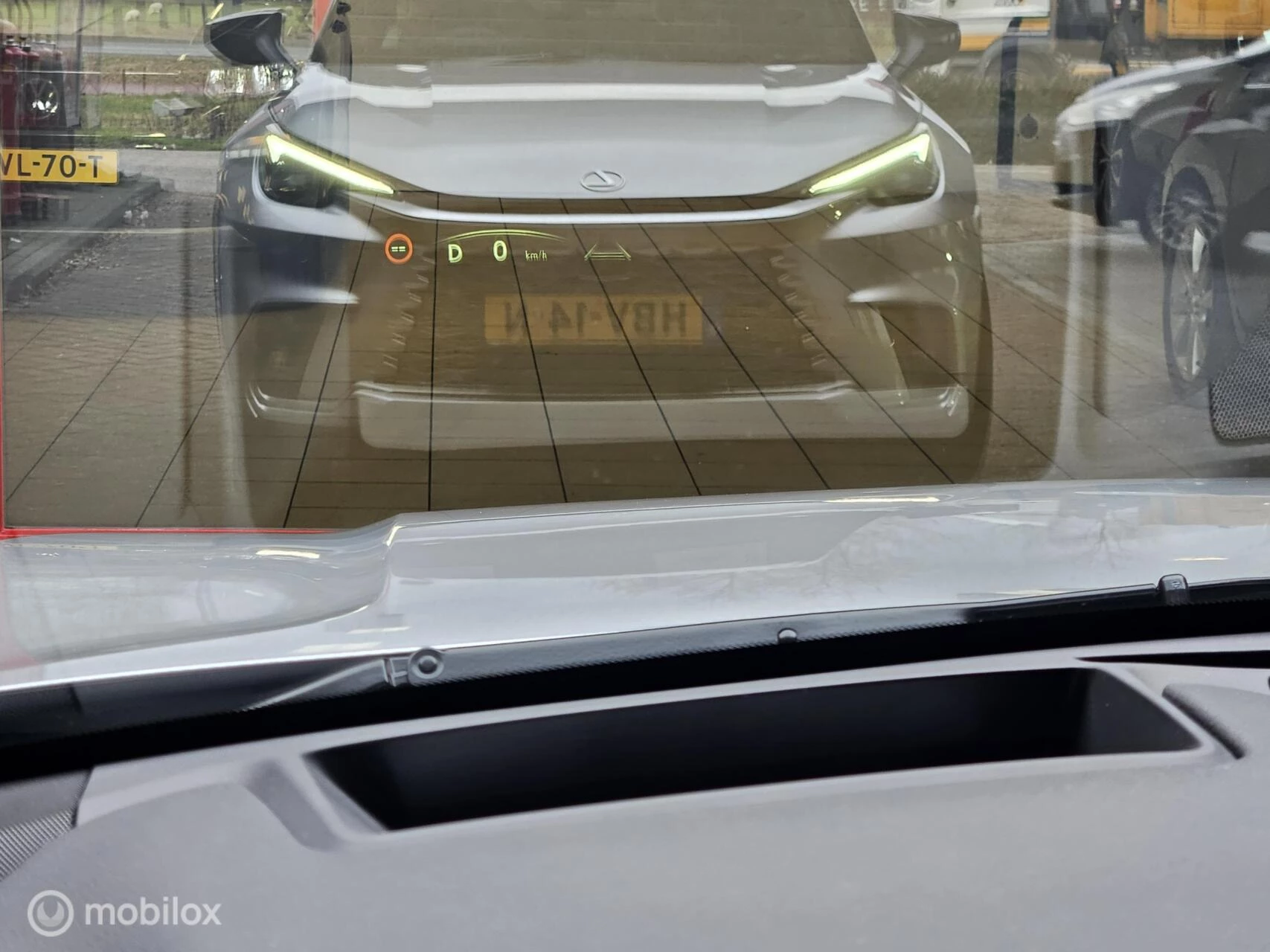 Hoofdafbeelding Lexus LBX