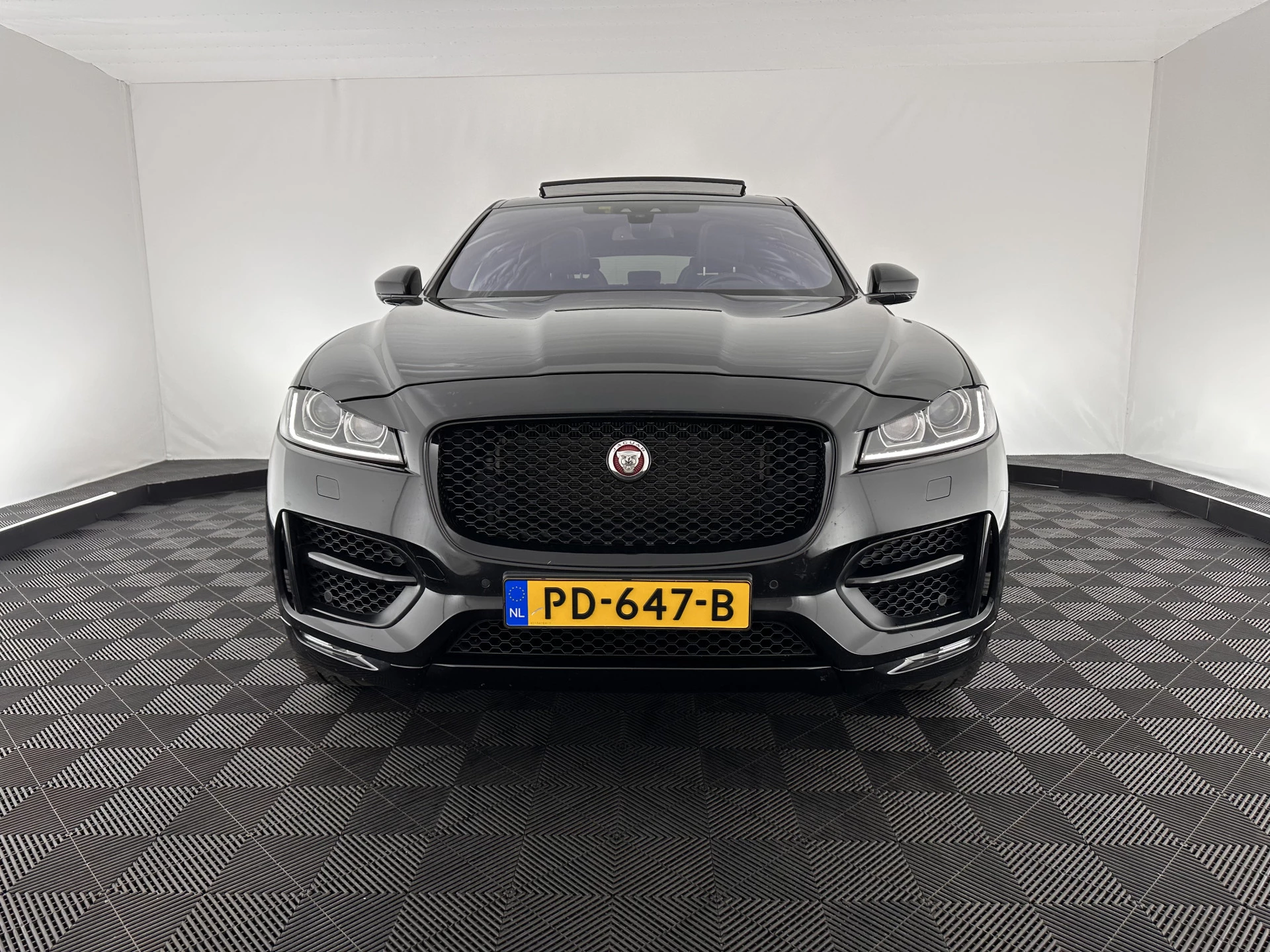 Hoofdafbeelding Jaguar F-PACE