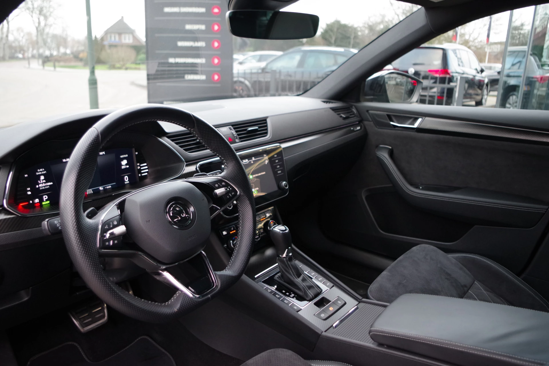 Hoofdafbeelding Škoda Superb