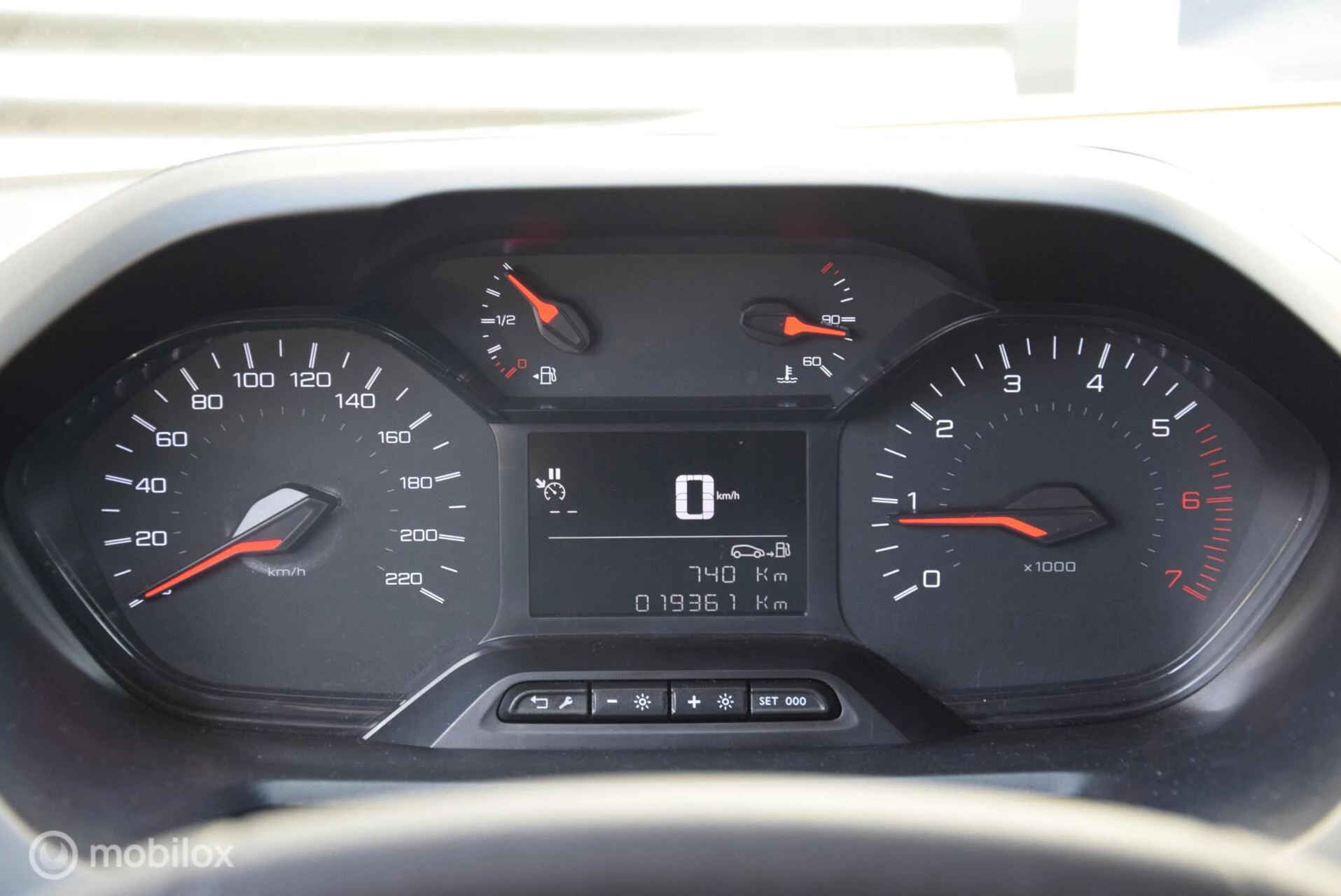 Hoofdafbeelding Peugeot Partner