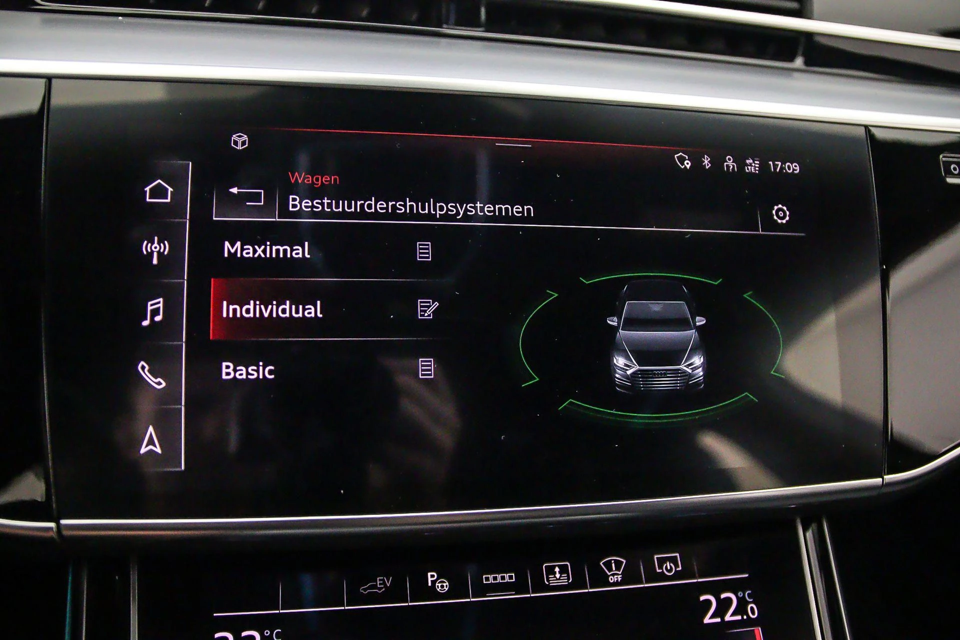Hoofdafbeelding Audi A8