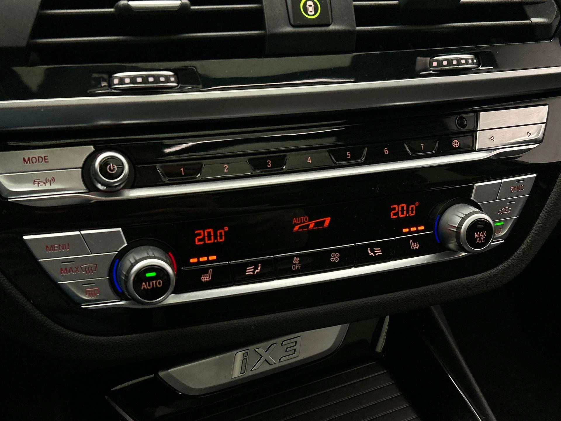 Hoofdafbeelding BMW iX3