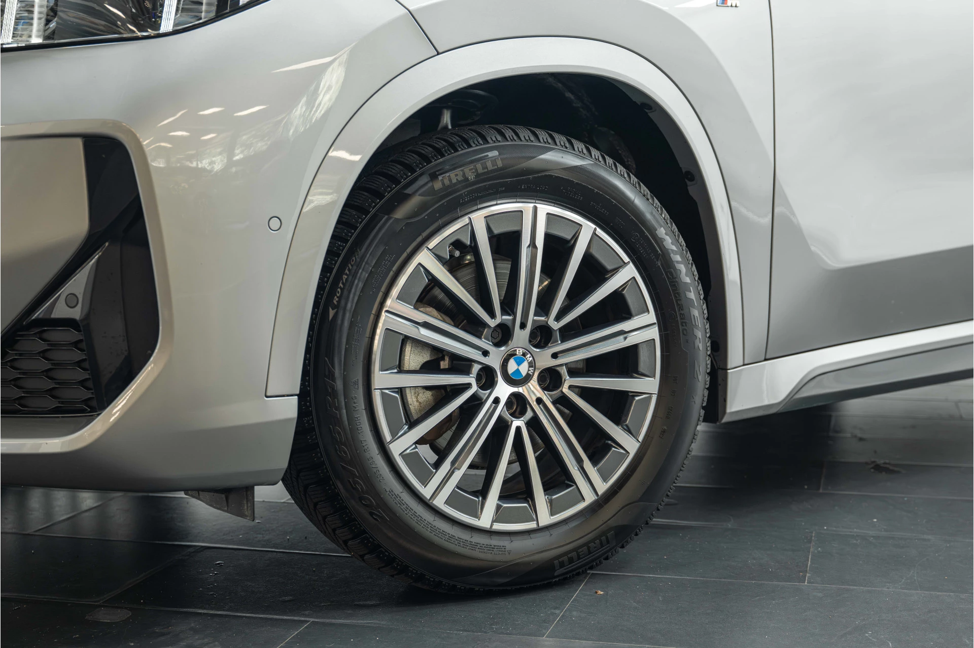 Hoofdafbeelding BMW iX1