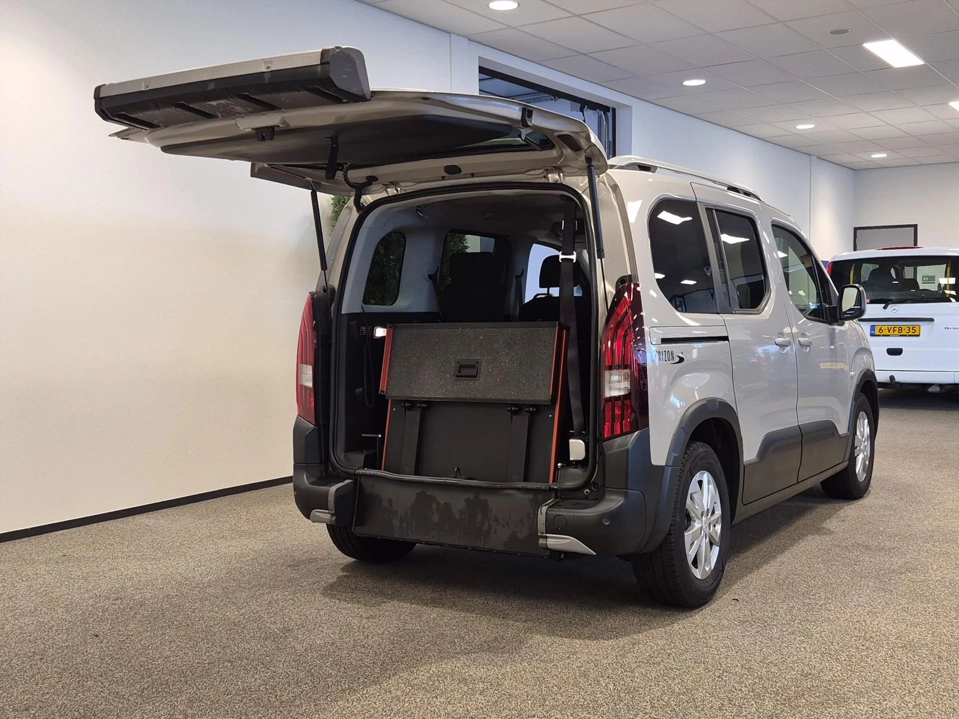 Hoofdafbeelding Peugeot Rifter