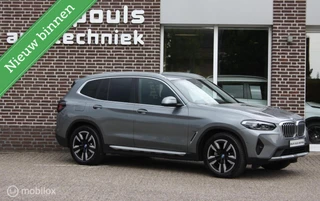 Hoofdafbeelding BMW X3 BMW X3   X-Drive 30e  High Exe. head-up, sportstoel, trekhaak,