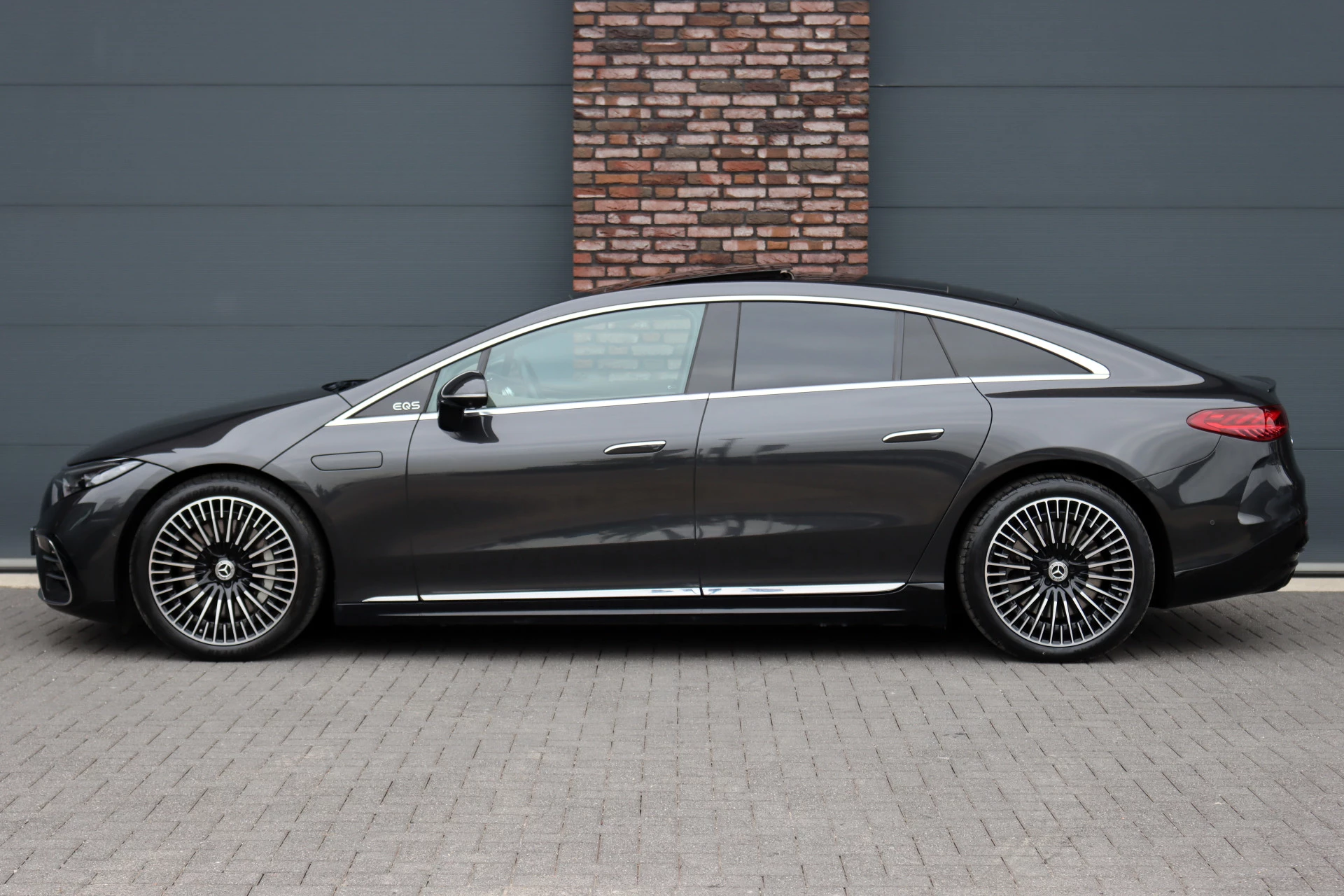 Hoofdafbeelding Mercedes-Benz EQS