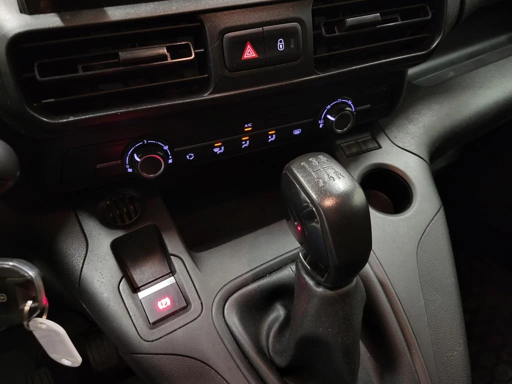 Hoofdafbeelding Peugeot Partner