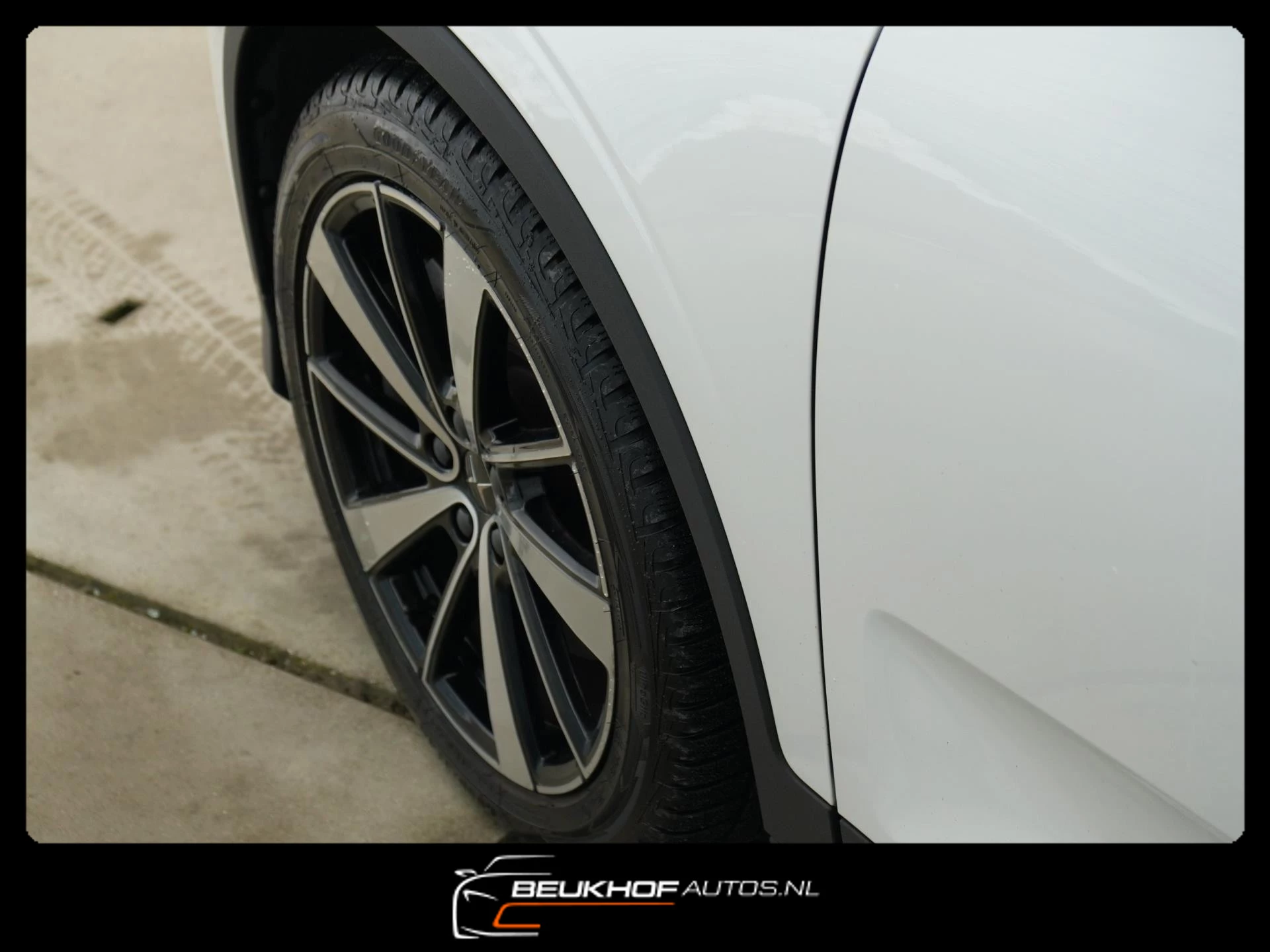 Hoofdafbeelding Polestar 2