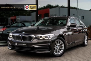 BMW 5-serie 530i - SCHUIFDAK - TREKHAAK - LED - DEALER ONDERHOUDEN