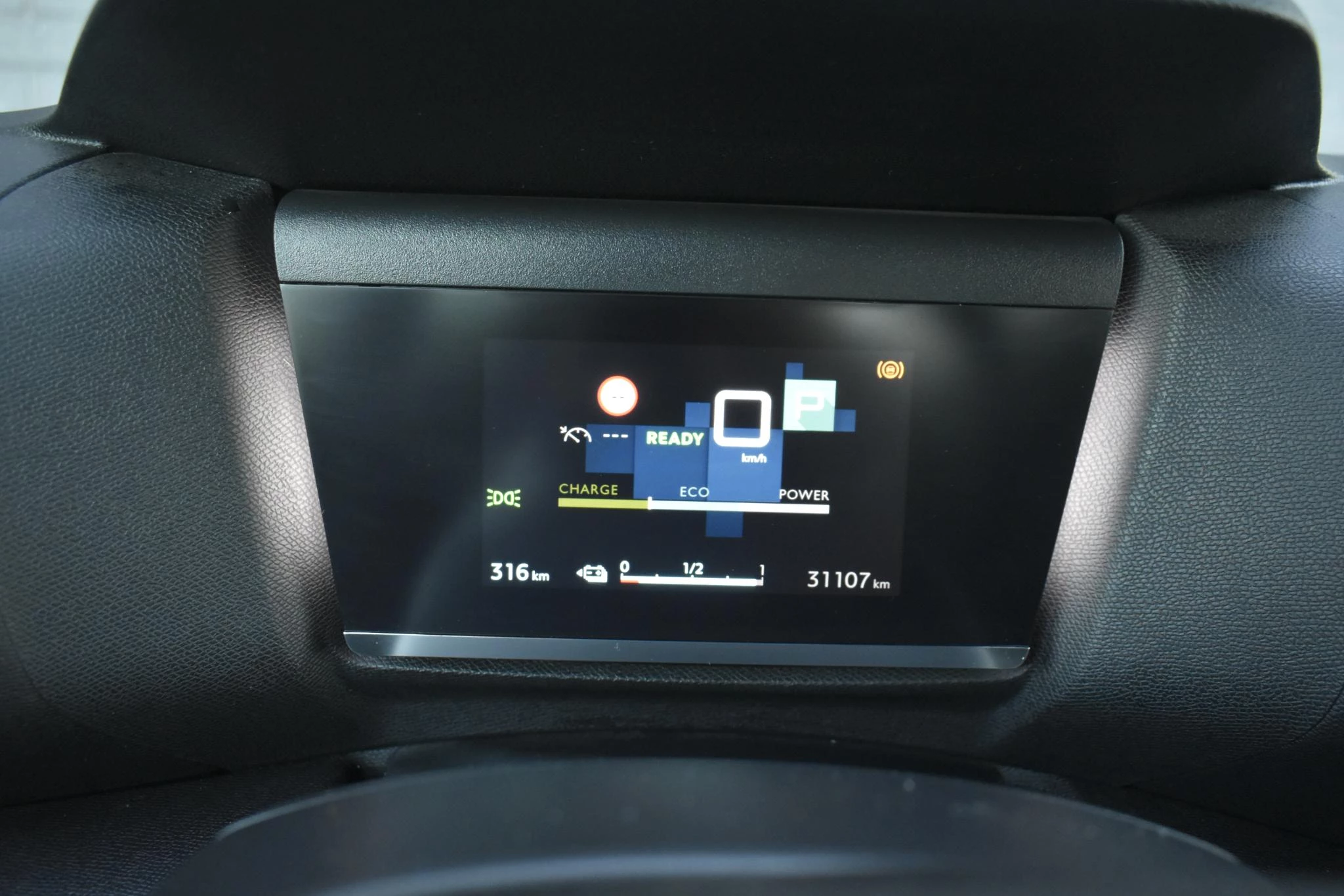 Hoofdafbeelding Citroën ë-C4 X