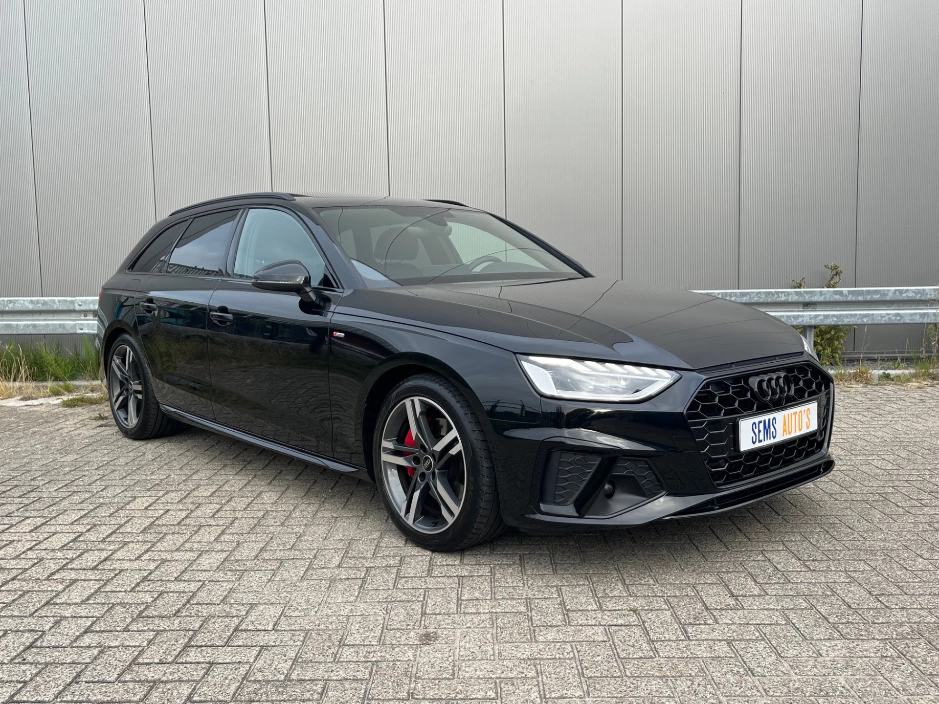 Hoofdafbeelding Audi A4