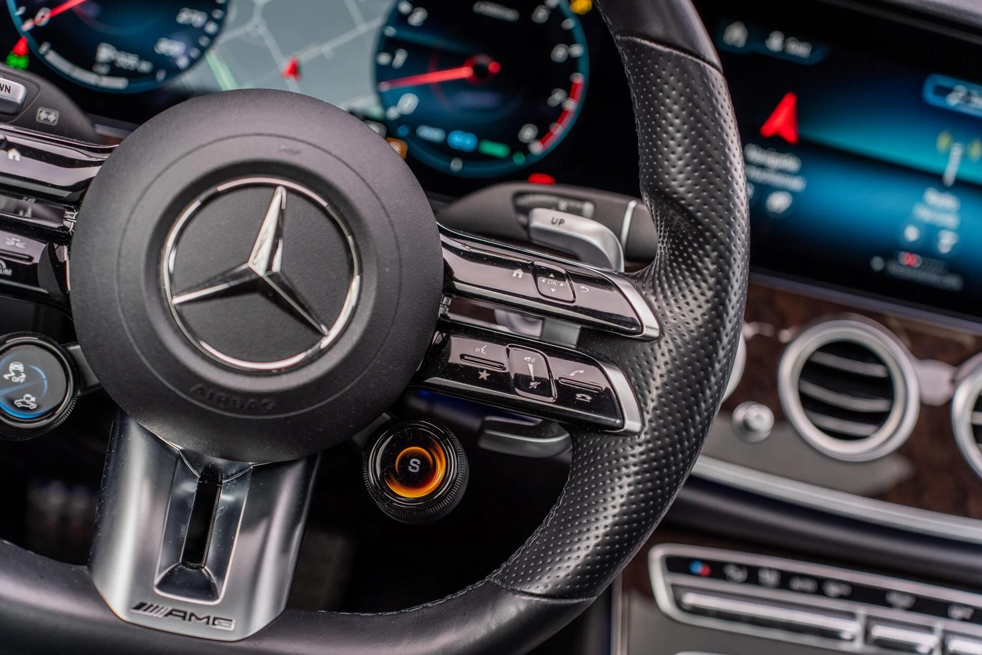 Hoofdafbeelding Mercedes-Benz E-Klasse