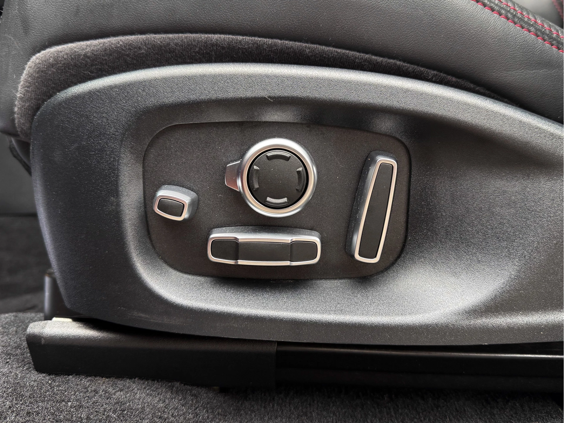 Hoofdafbeelding Jaguar E-PACE