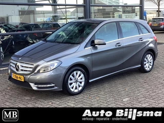 Hoofdafbeelding Mercedes-Benz B-Klasse Mercedes B-klasse 180 parkeersensoren, airco, xenon verlichting, trekhaak