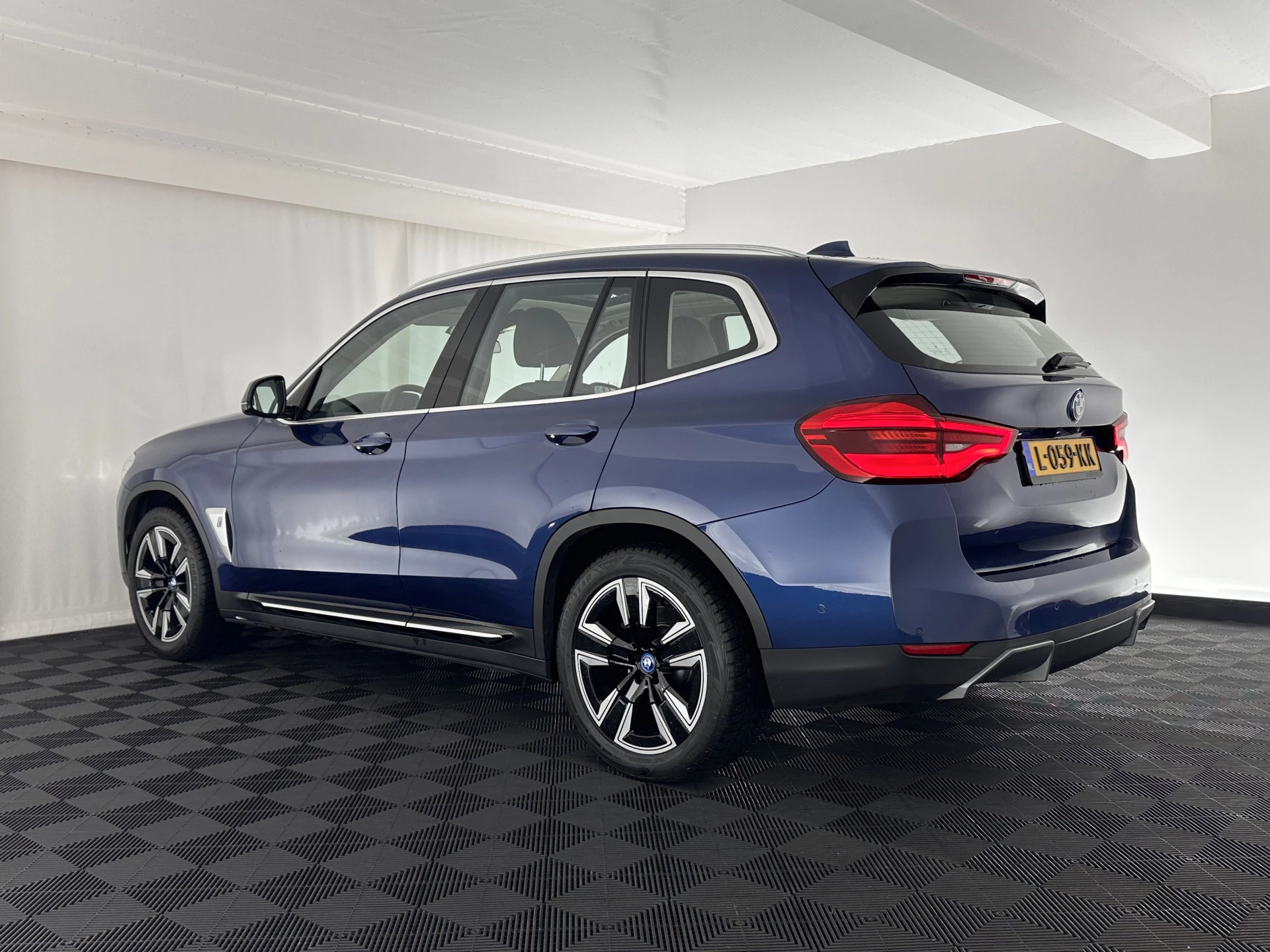 Hoofdafbeelding BMW iX3