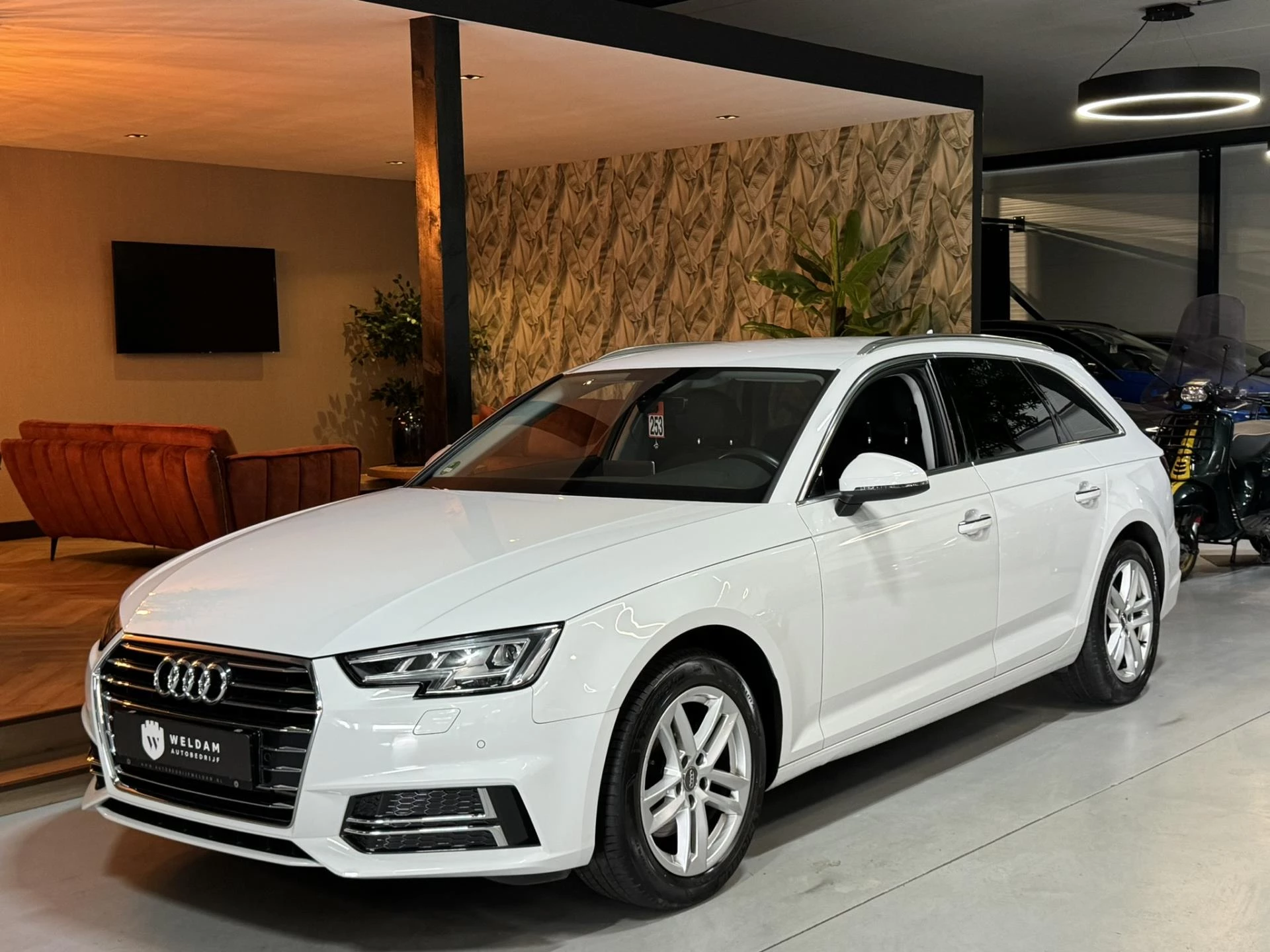 Hoofdafbeelding Audi A4