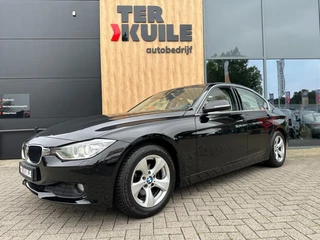 BMW 3 Serie 320I EDE Upgrade Edition / Leer / NAP