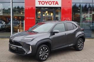 Hoofdafbeelding Toyota Yaris Cross Toyota Yaris Cross HYBRID 115 DYNAMIC NIEUW DIRECT LEVERBAAR! STOEL/STUURVERW PARK-SENSOREN BLIND SPOT KEYLESS 17'' LM-VELGEN NAVI CAMERA AD-CRUISE CLIMA APPLE/ANDROID