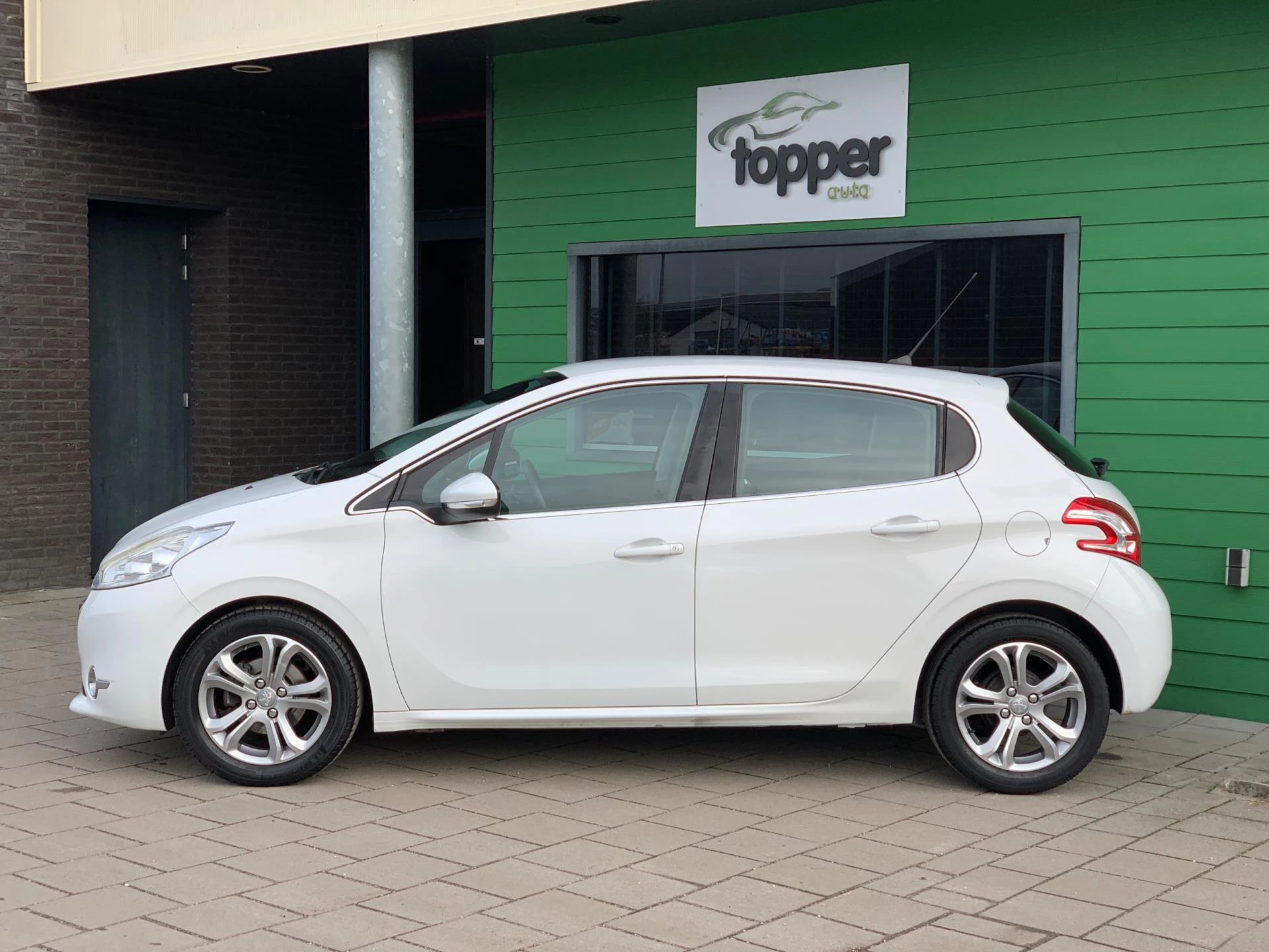 Hoofdafbeelding Peugeot 208