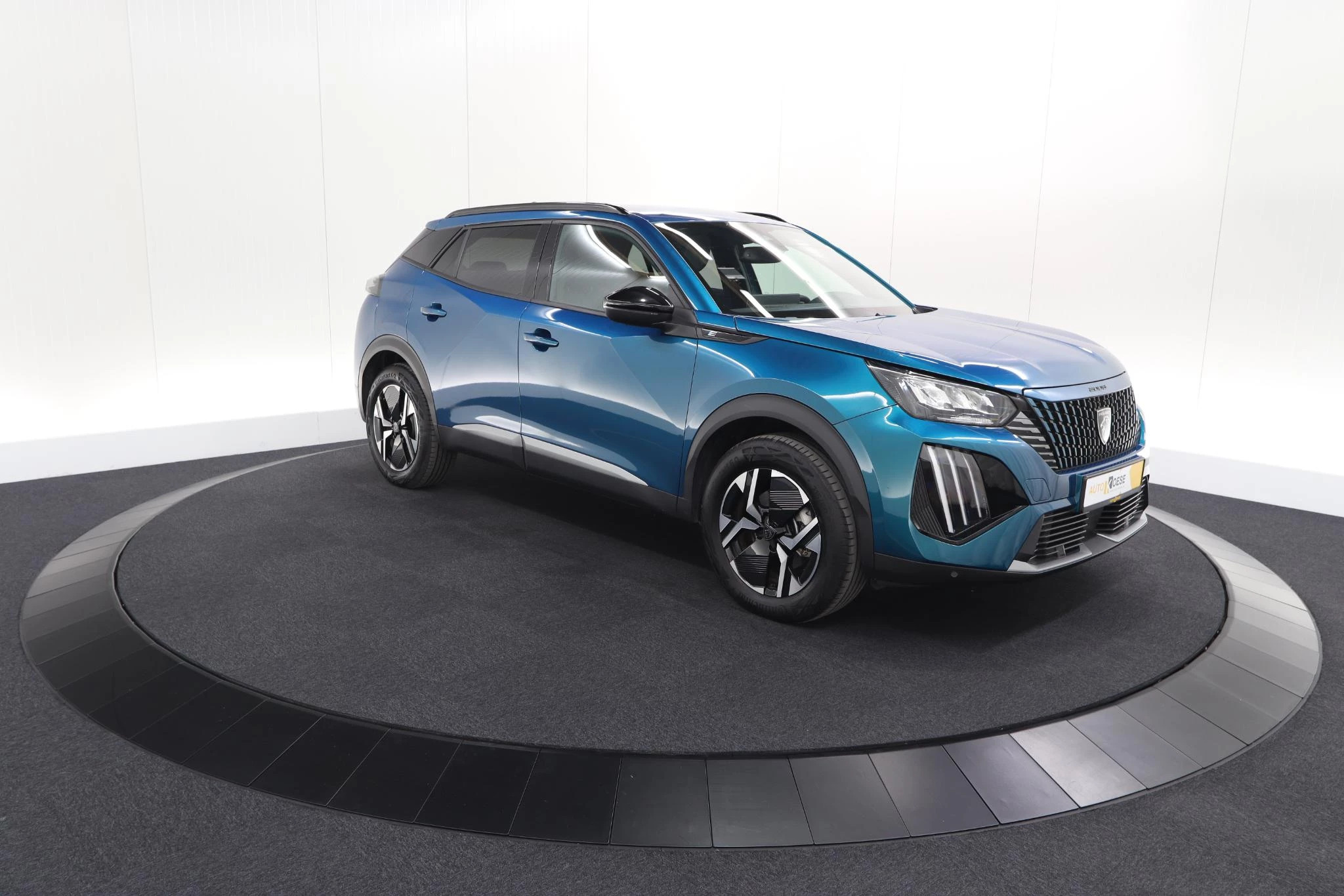 Hoofdafbeelding Peugeot e-2008