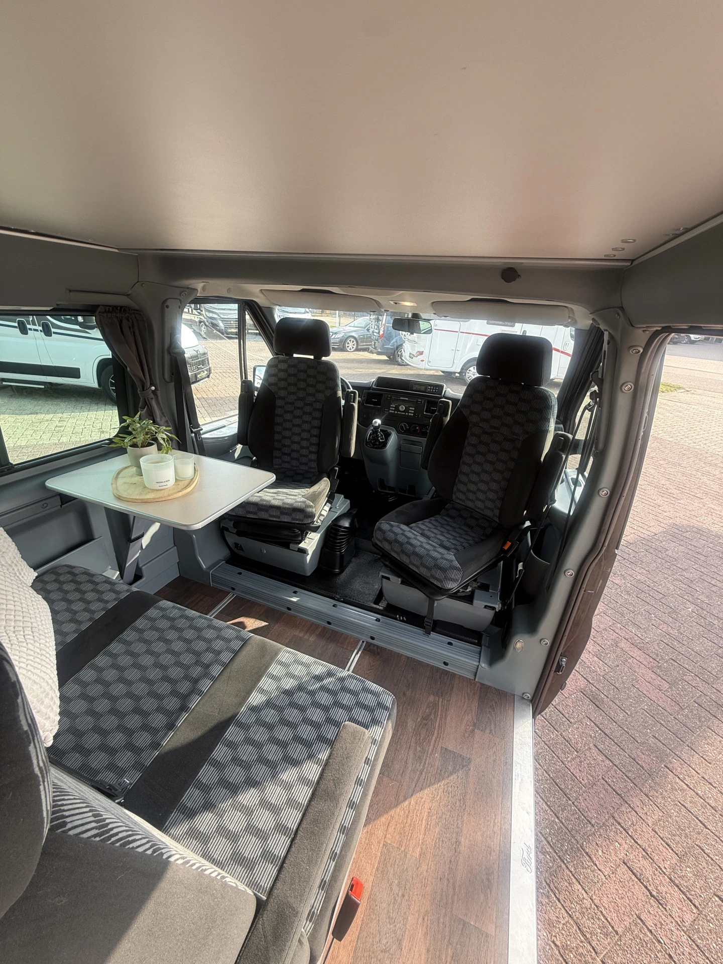 Hoofdafbeelding Ford Nugget